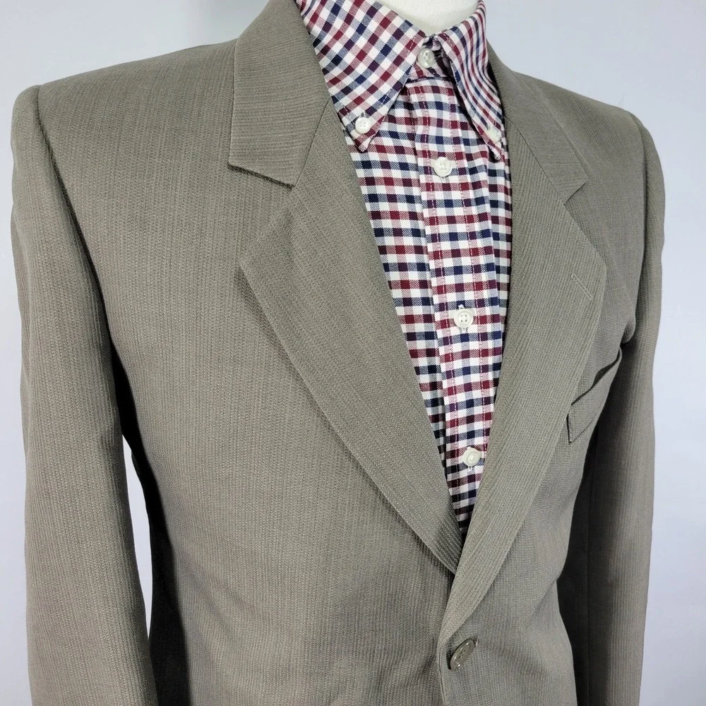Perry Ellis Men's Sport‎ Coat Blazer Three Button Olive Beige Size about 38R